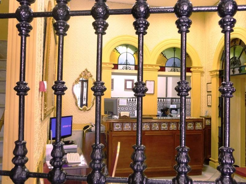 Bed & Breakfast Naranjo Seville Luaran gambar