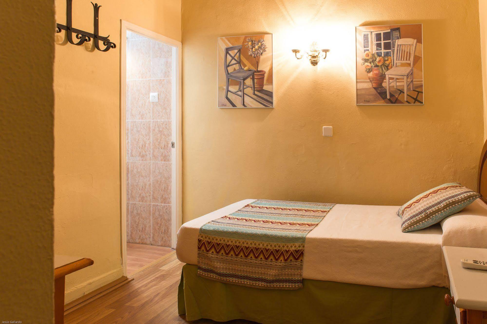 Bed & Breakfast Naranjo Seville Luaran gambar