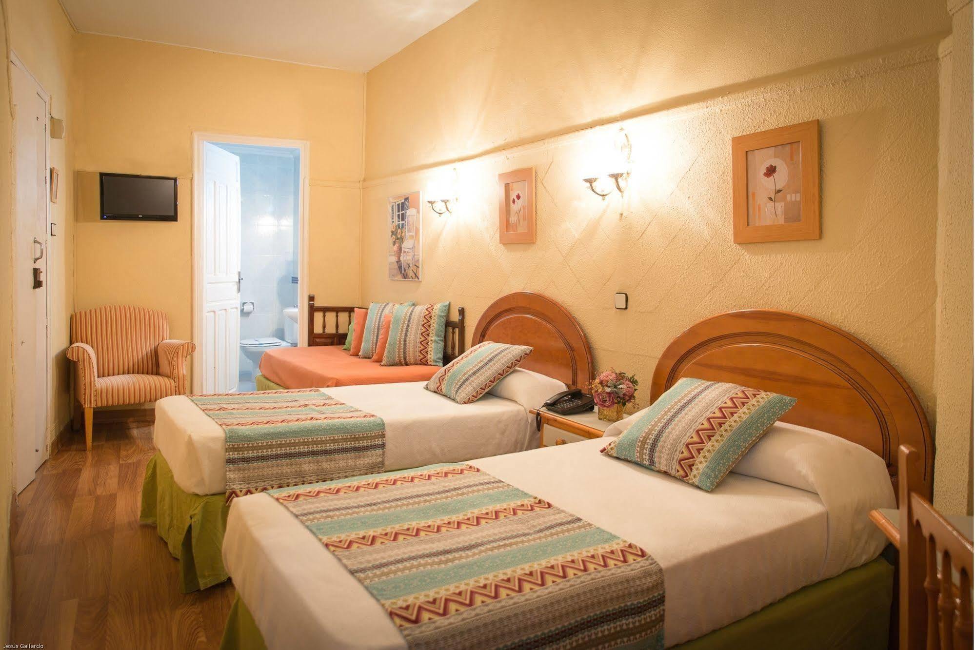 Bed & Breakfast Naranjo Seville Luaran gambar
