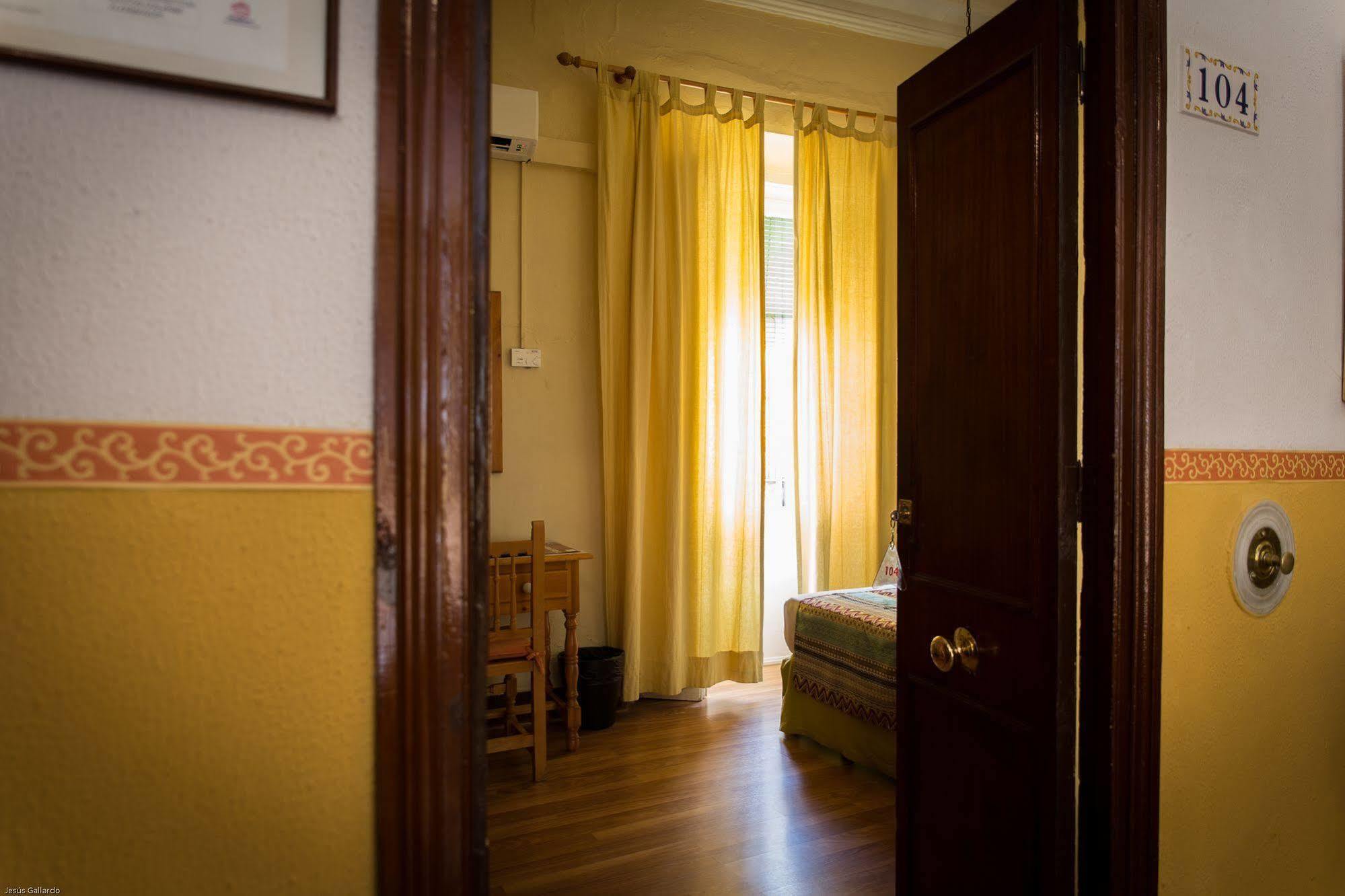Bed & Breakfast Naranjo Seville Luaran gambar