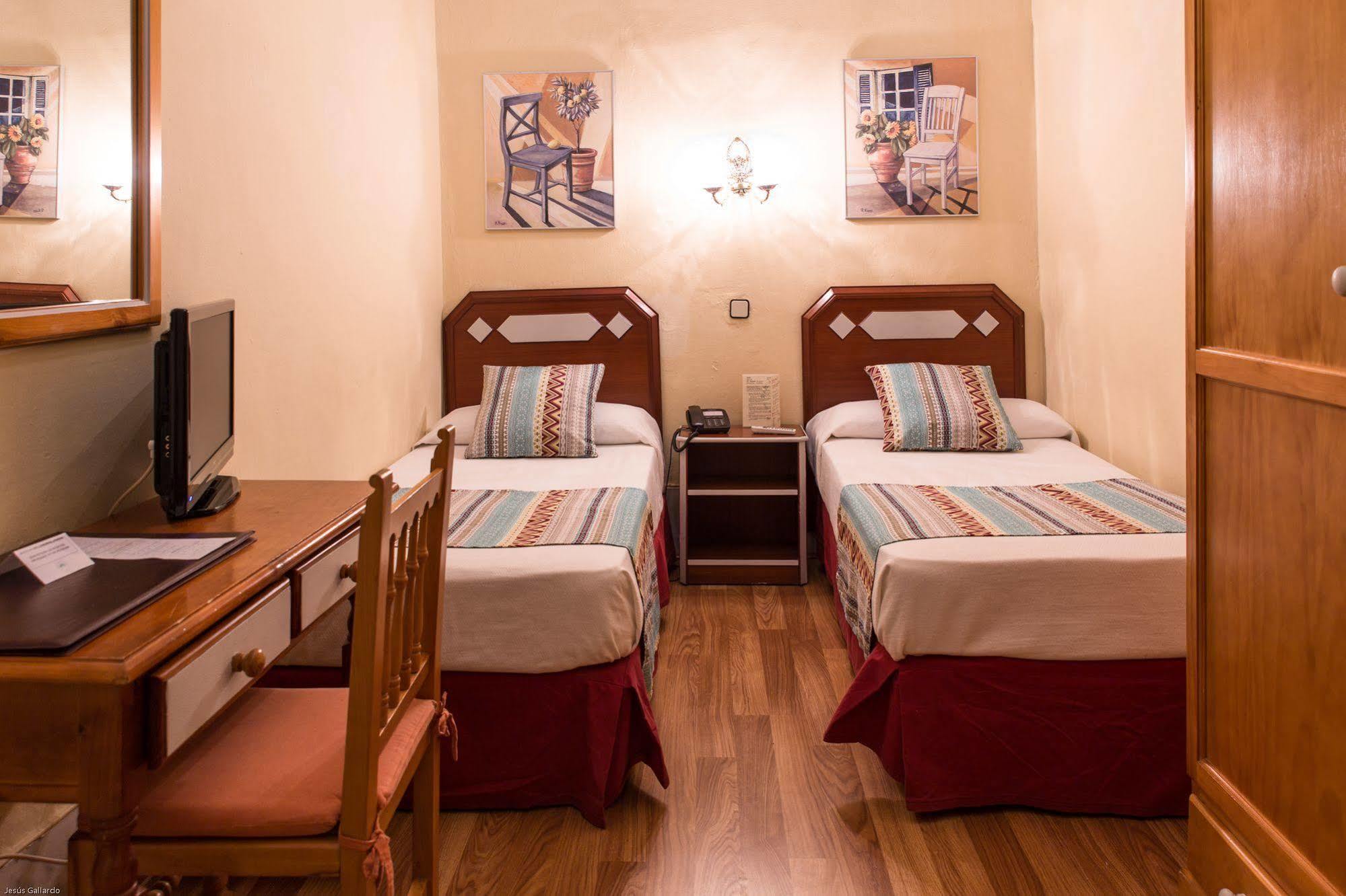 Bed & Breakfast Naranjo Seville Luaran gambar